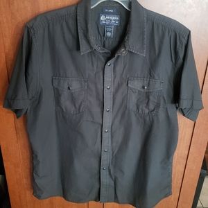 Mens button up shirt, in good condition.